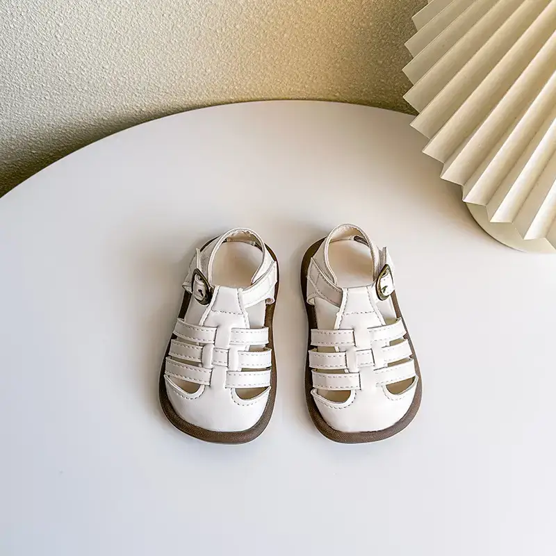 Black Adjustable Toddler Sandals for Small Feet — feature 9