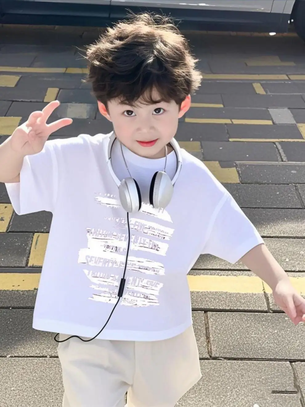 Cool Printed T-Shirt Set for Boys Summer Wear — feature 4