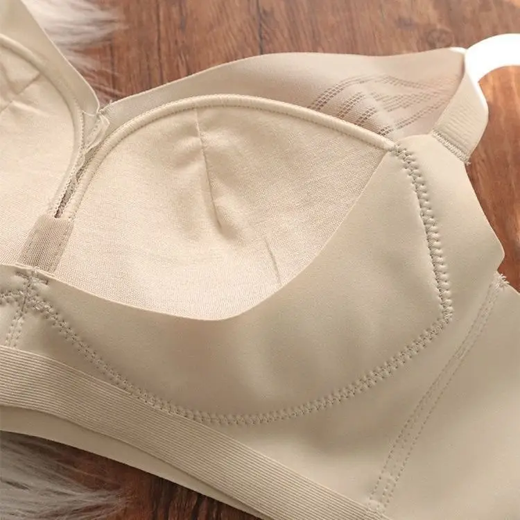 Super Soft Seamless Intimates for Women with Small Breasts, Push-Up, Comfortable, Anti-Sagging, Wire-Free Adjustable Autumn and Winter Bra