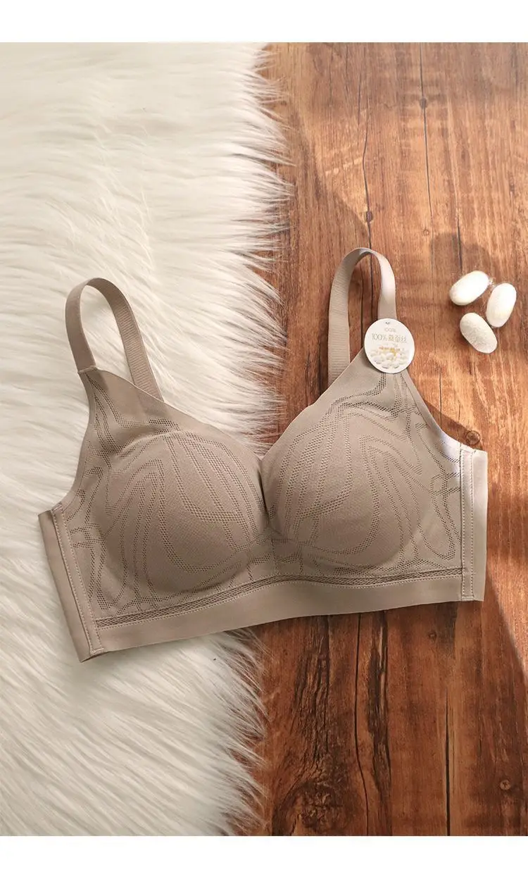 Super Soft Seamless Intimates for Women with Small Breasts, Push-Up, Comfortable, Anti-Sagging, Wire-Free Adjustable Autumn and Winter Bra — feature 10