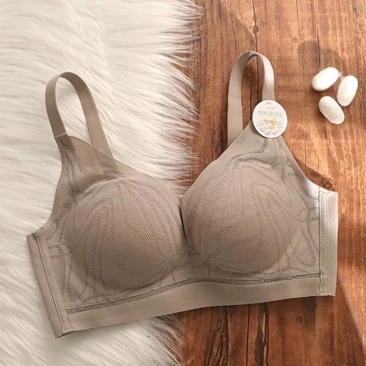 Super Soft Seamless Intimates for Women with Small Breasts, Push-Up, Comfortable, Anti-Sagging, Wire-Free Adjustable Autumn and Winter Bra