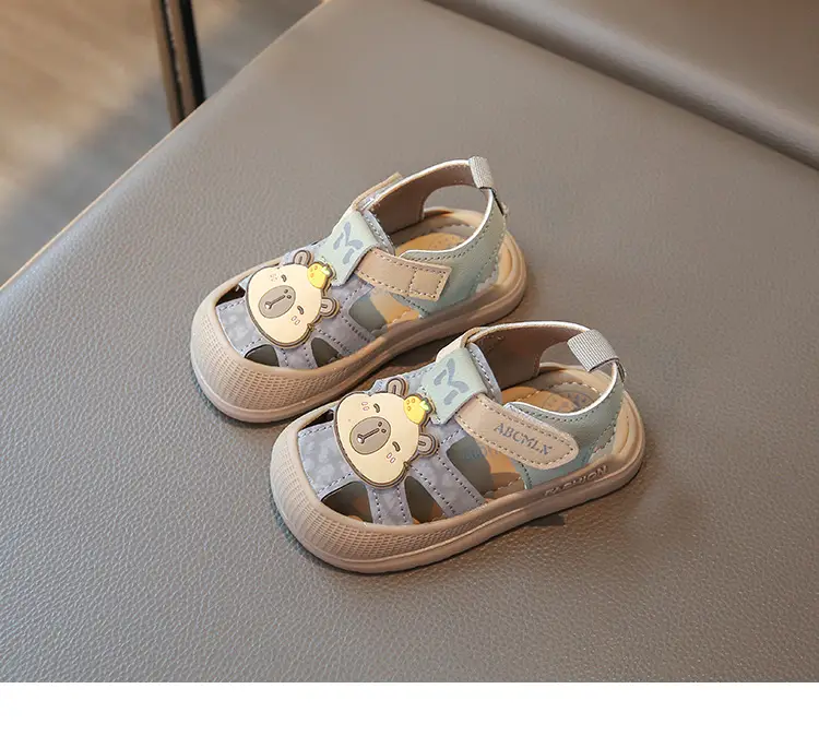 Boys' Closed-Toe Sandals with Soft Bear Design 2025 — feature 12
