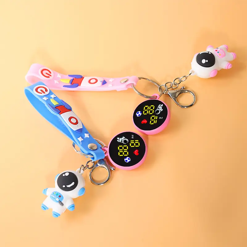 Astronaut Electronic Watch Keychain Pendant Set — feature 7