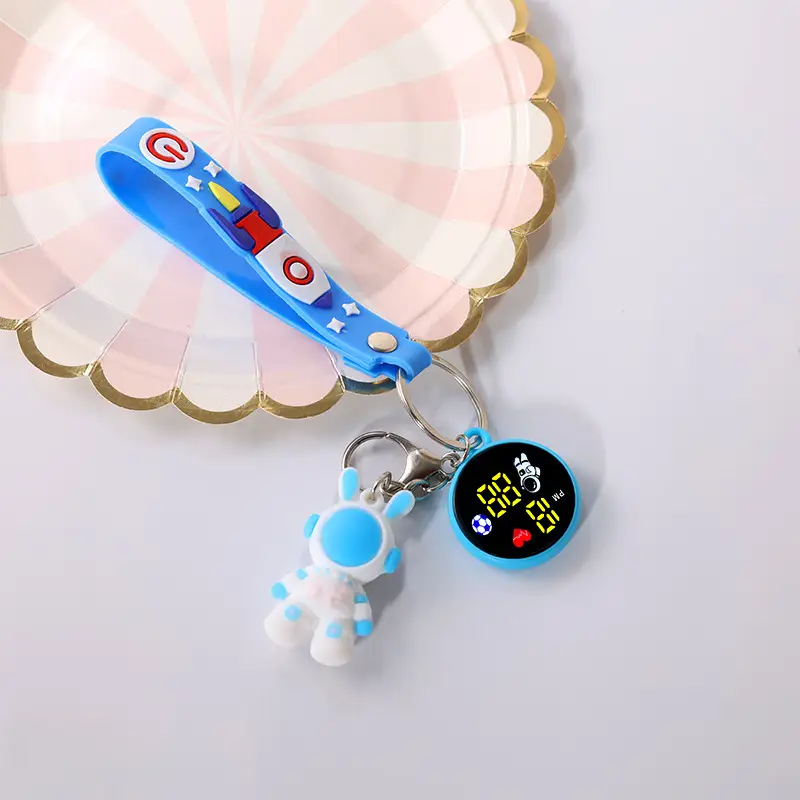 Astronaut Electronic Watch Keychain Pendant Set - Image 2
