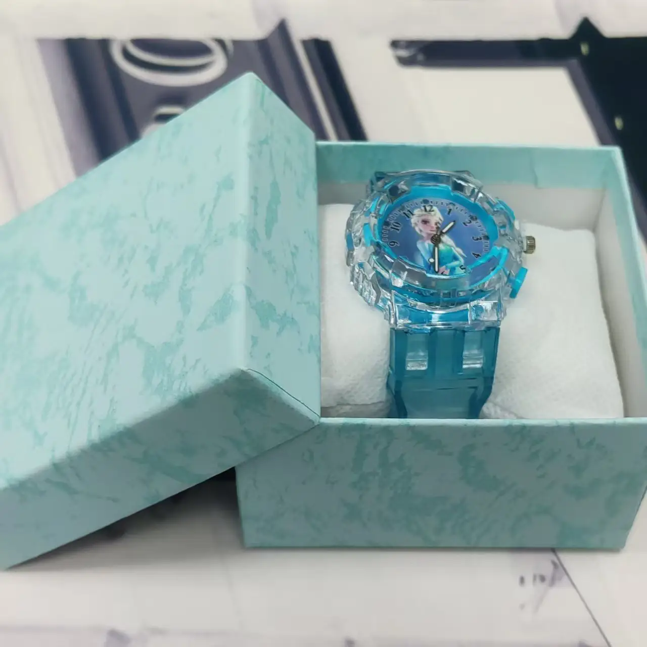 Summer Cartoon Watch for Girls Luminous Flashing Pink Box - Image 6