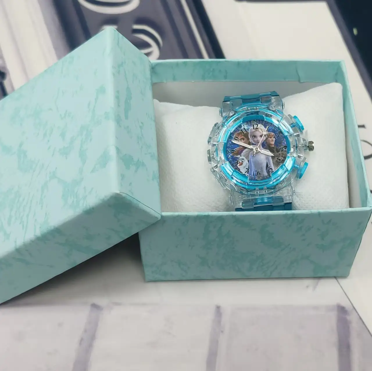 Summer Cartoon Watch for Girls Luminous Flashing Pink Box - Image 8