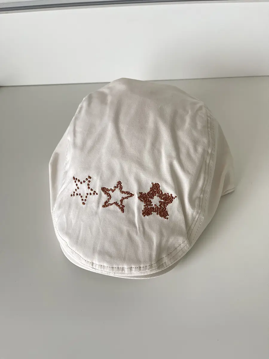 Women Star Embroidered Beret Caps Large Circumference — feature 9