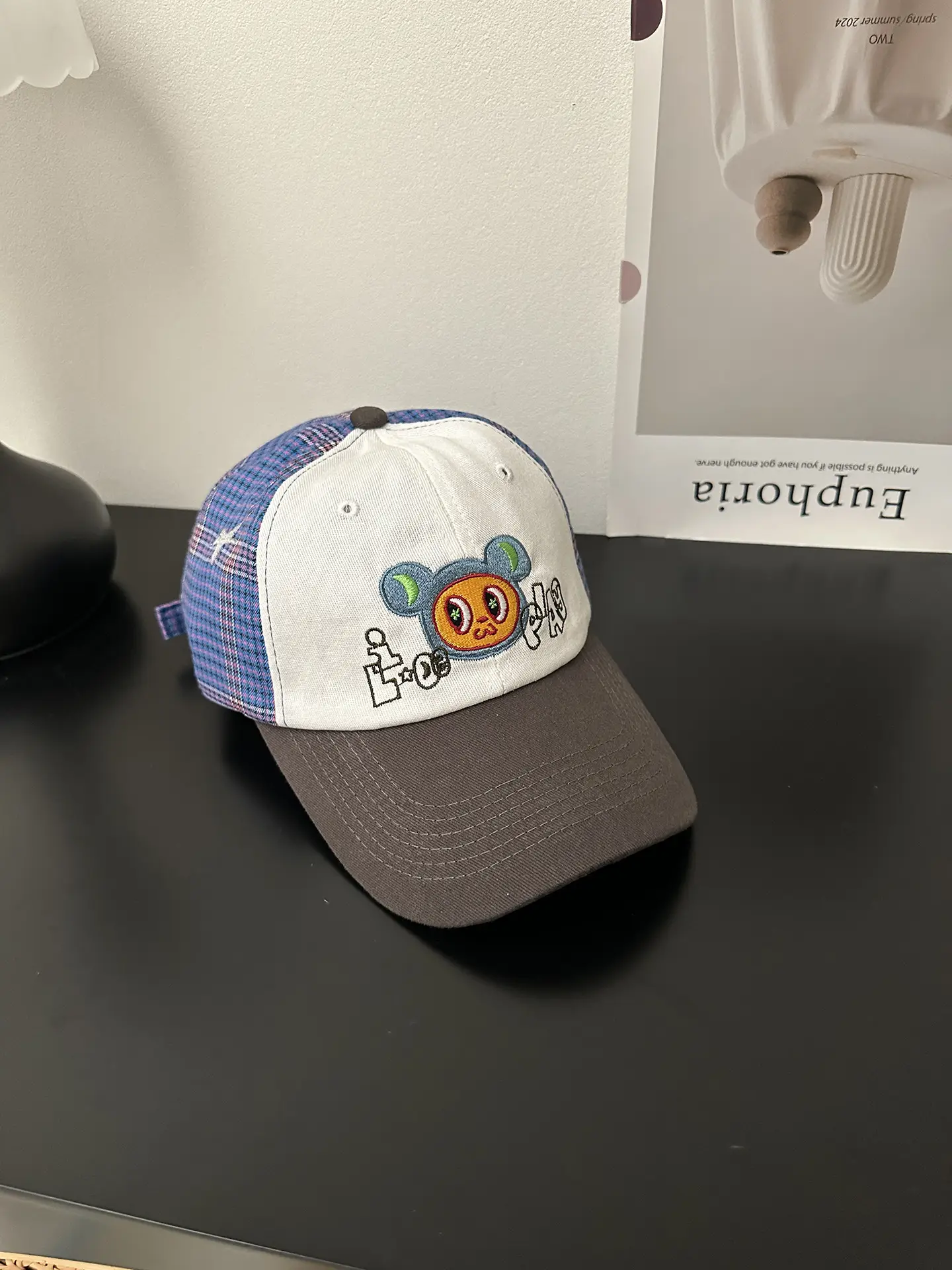 Sweet Mouse Embroidered Baseball Cap for Women — feature 1