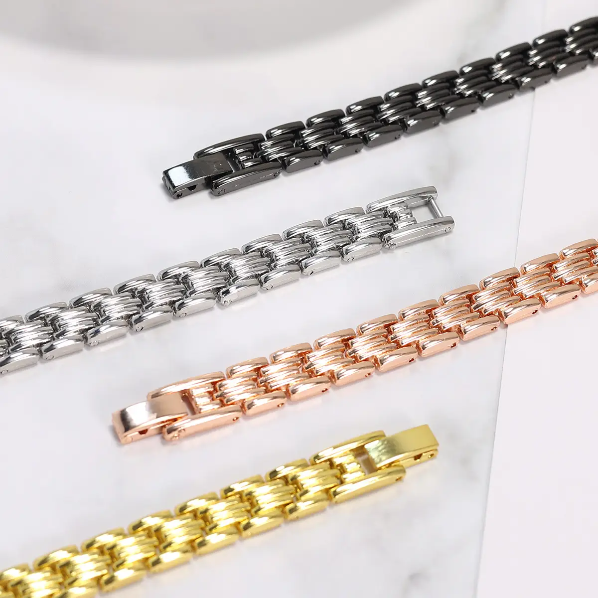New Women's Black LED Digital Chain Watch — feature 4