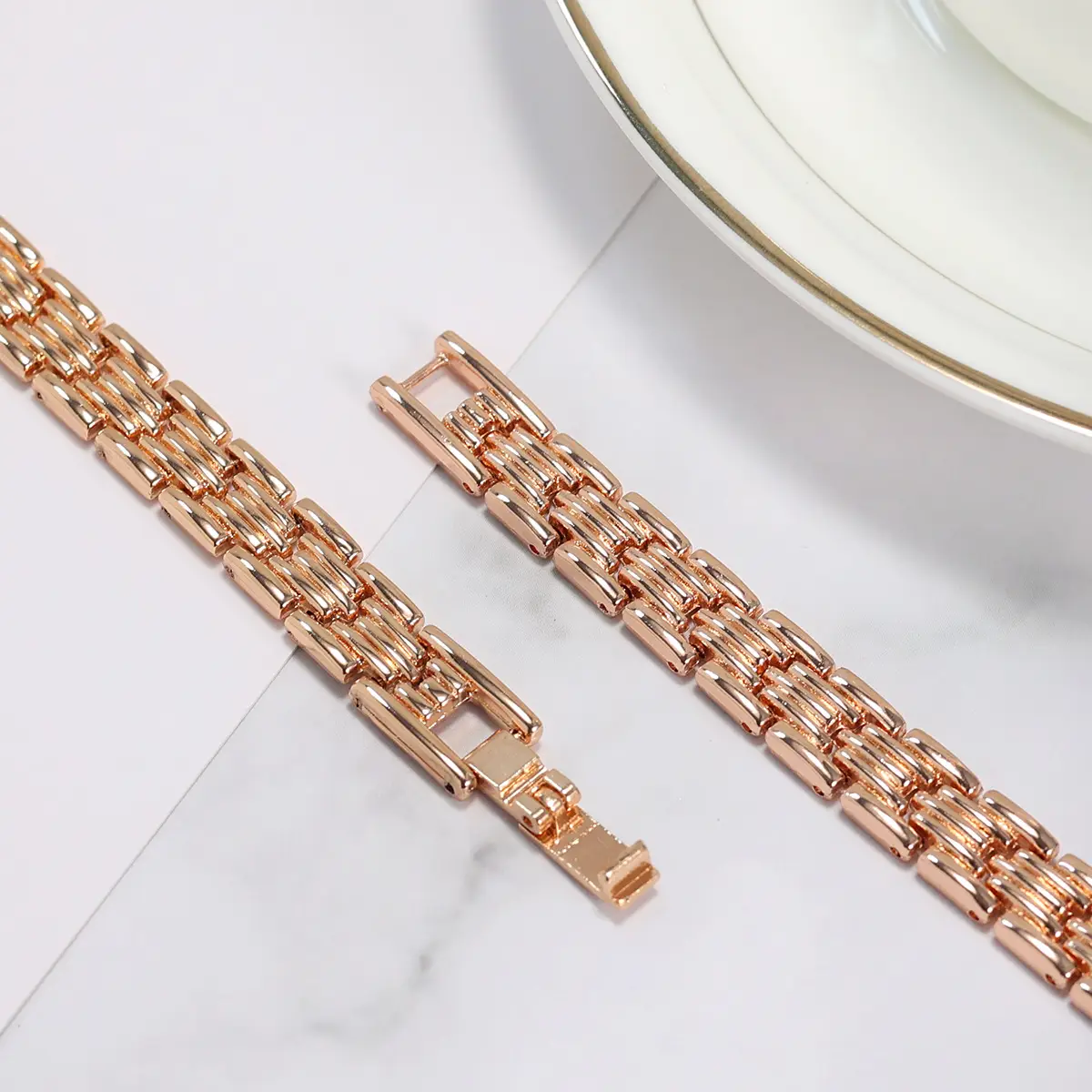 New Women's Black LED Digital Chain Watch — feature 7