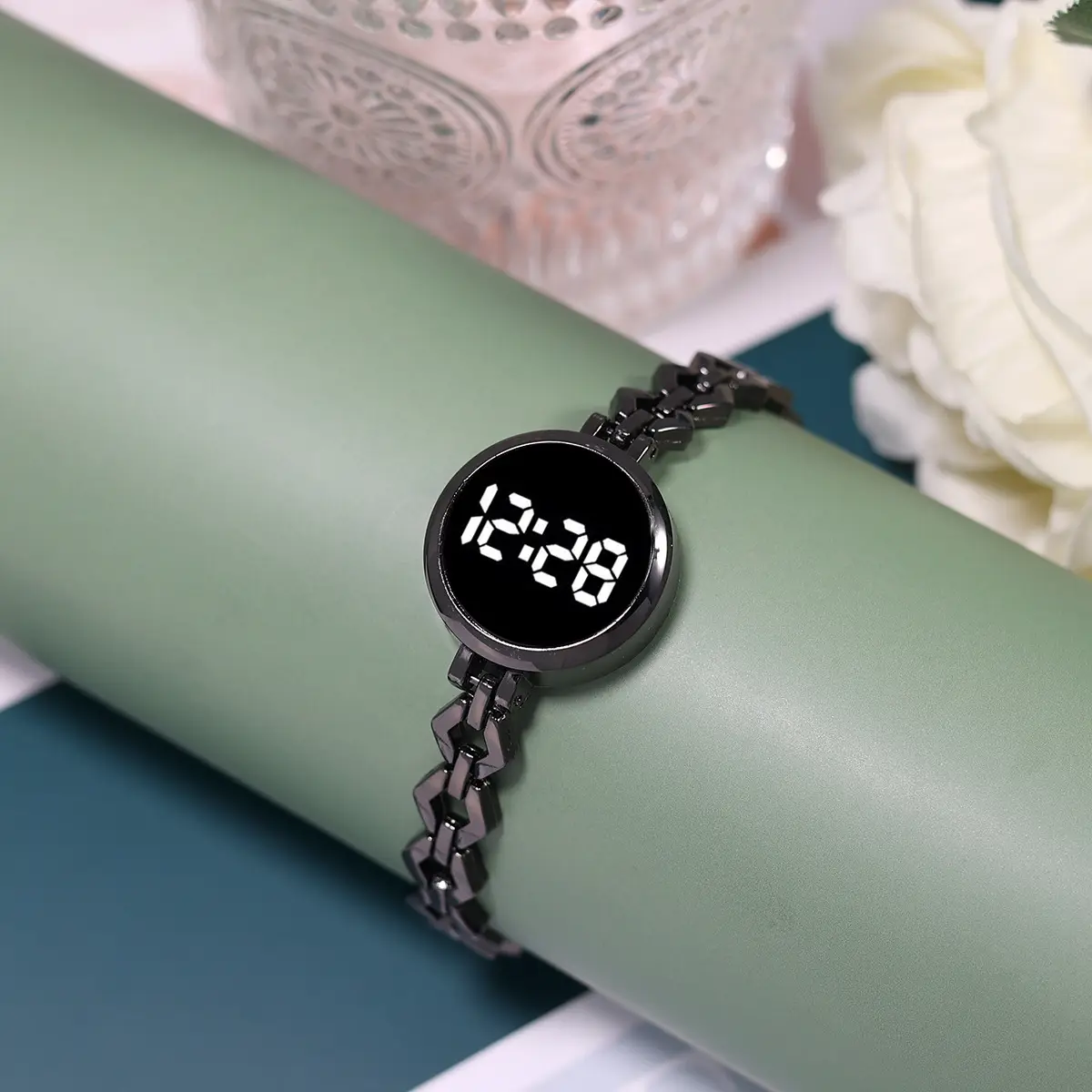 Rose Gold Korean Style Electronic Bracelet Watch — feature 6