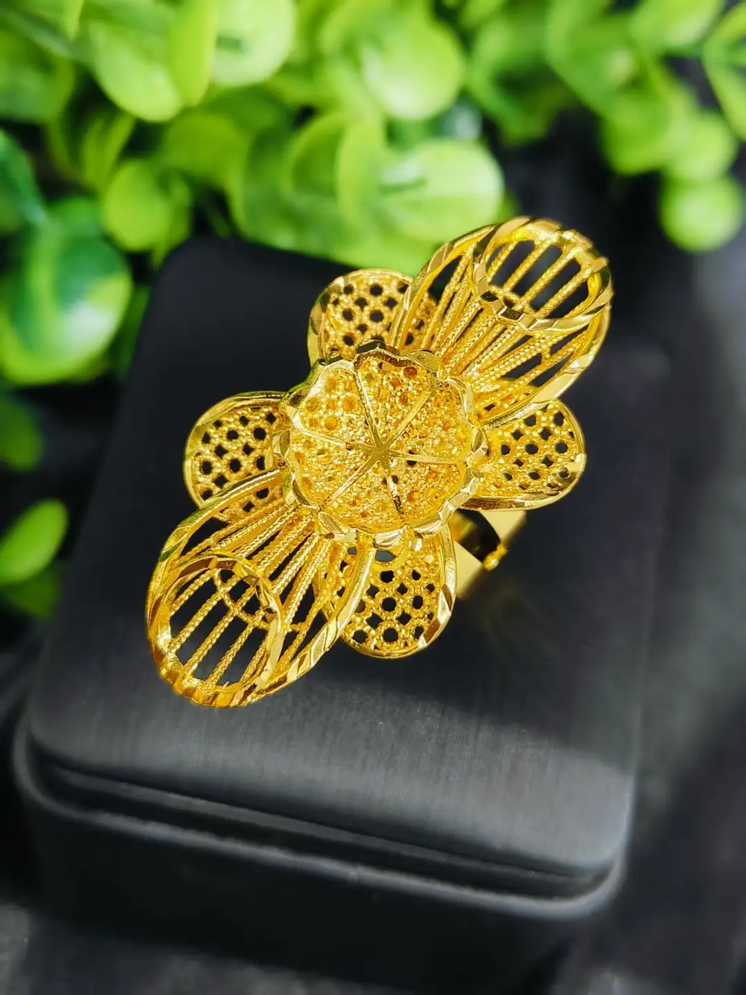Cross-Border Hot-Selling Exquisite 24K Gold Flower Women's Ring That Does Not Fade Niche Design Middle East Dubai Elegant Wholesale — feature 12