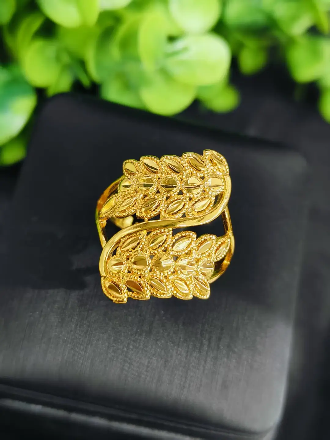 Cross-Border Hot-Selling Exquisite 24K Gold Flower Women's Ring That Does Not Fade Niche Design Middle East Dubai Elegant Wholesale