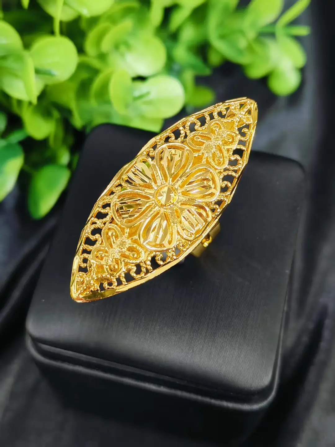 Cross-Border Hot-Selling Exquisite 24K Gold Flower Women's Ring That Does Not Fade Niche Design Middle East Dubai Elegant Wholesale