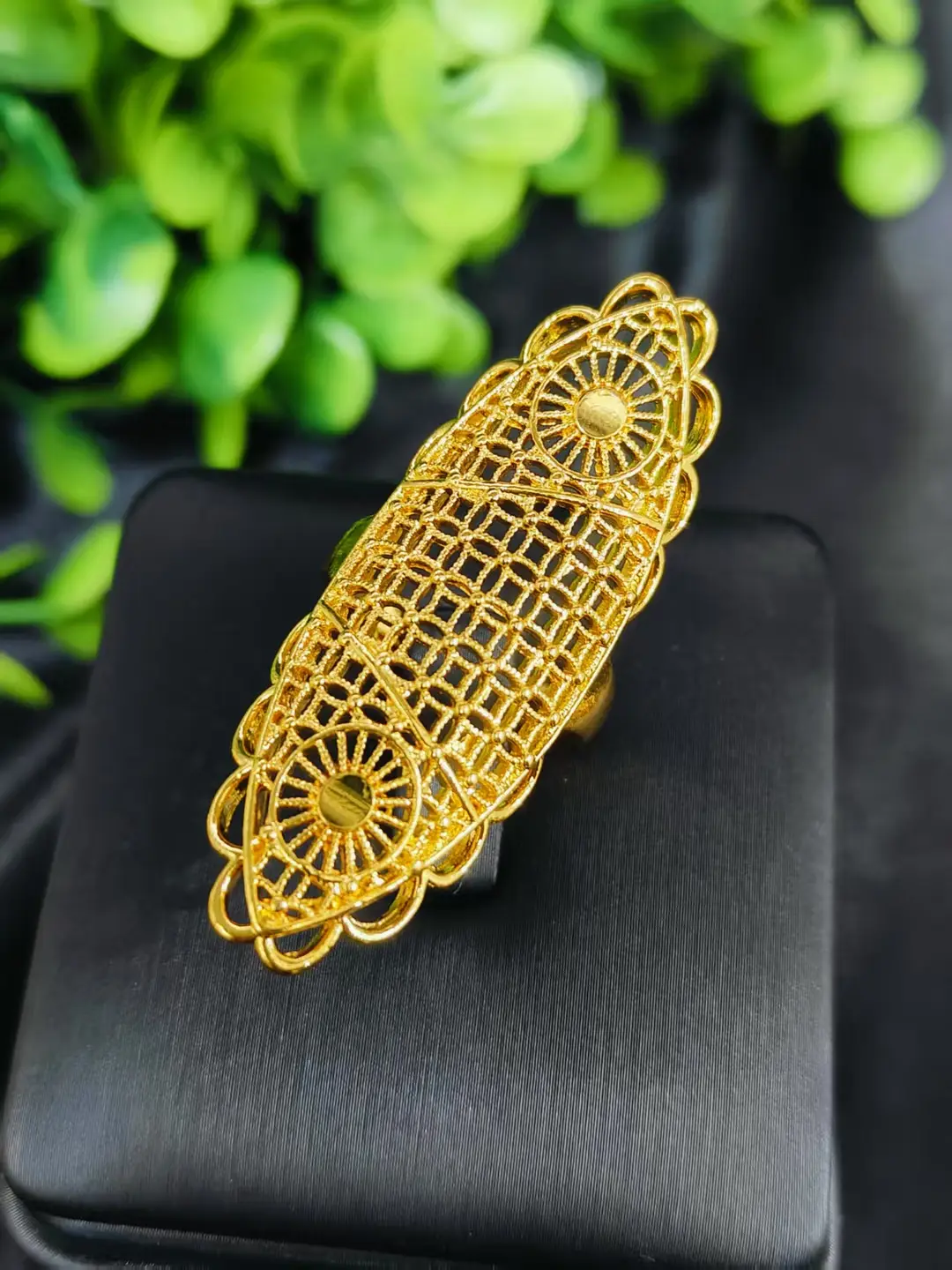 Cross-Border Hot-Selling Exquisite 24K Gold Flower Women's Ring That Does Not Fade Niche Design Middle East Dubai Elegant Wholesale