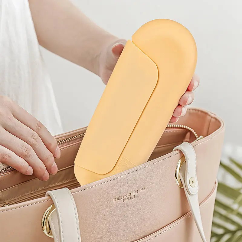 Cross-Border New Makeup Brush Storage Bag Large Capacity Strong Magnetic Suction Multi-Functional Dust-Proof Cleaning Silicone Beauty Bag