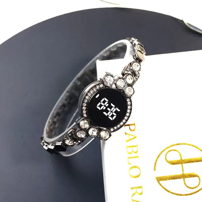 Ladies Cross-Border Touch LED Digital Watch with Diamond Chain — feature 10