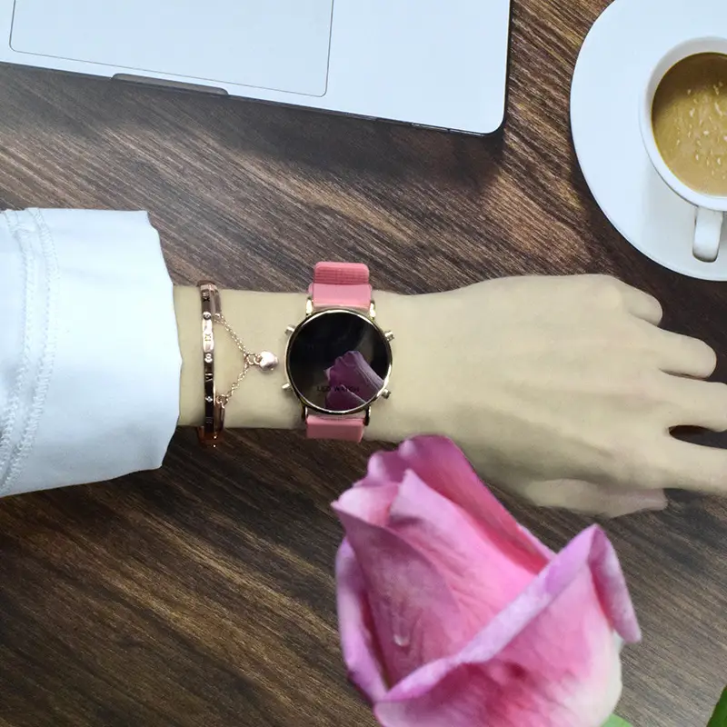 Spot Mirror Watch with LED Display & Black Silicone Band — feature 3