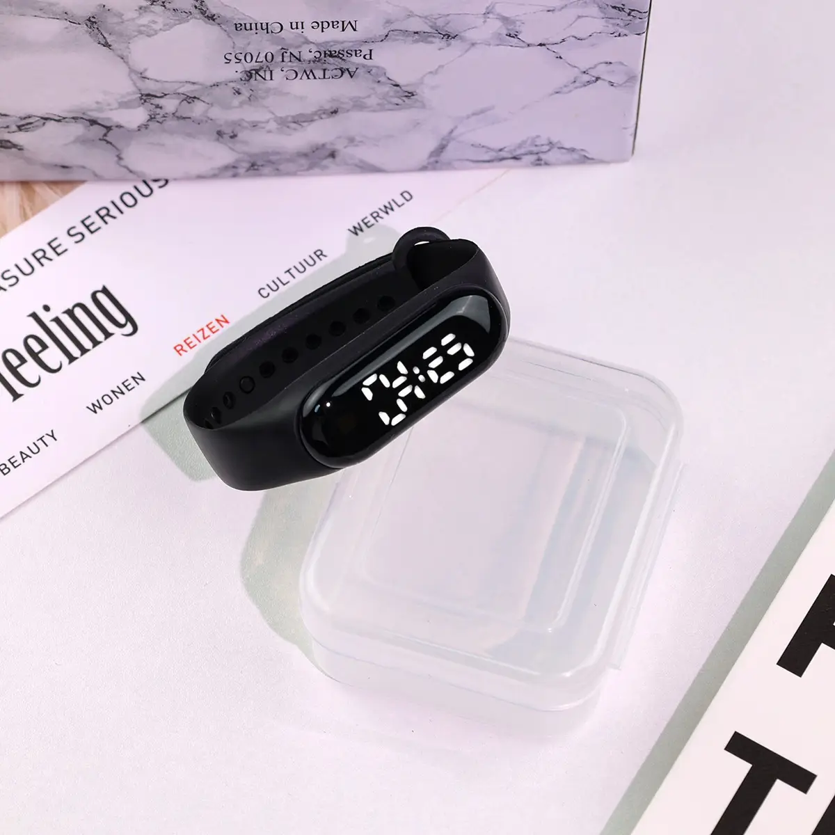 Black Digital Watch with LED Light for Sports - Image 3