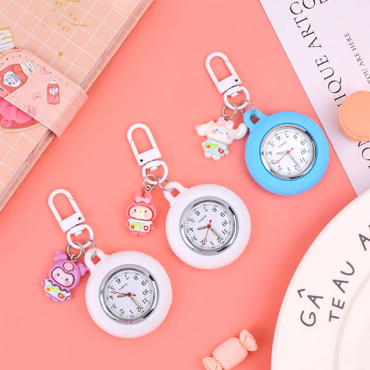 Spot Cartoon Clock Keychain for Students Schoolbag Backpack — feature 4