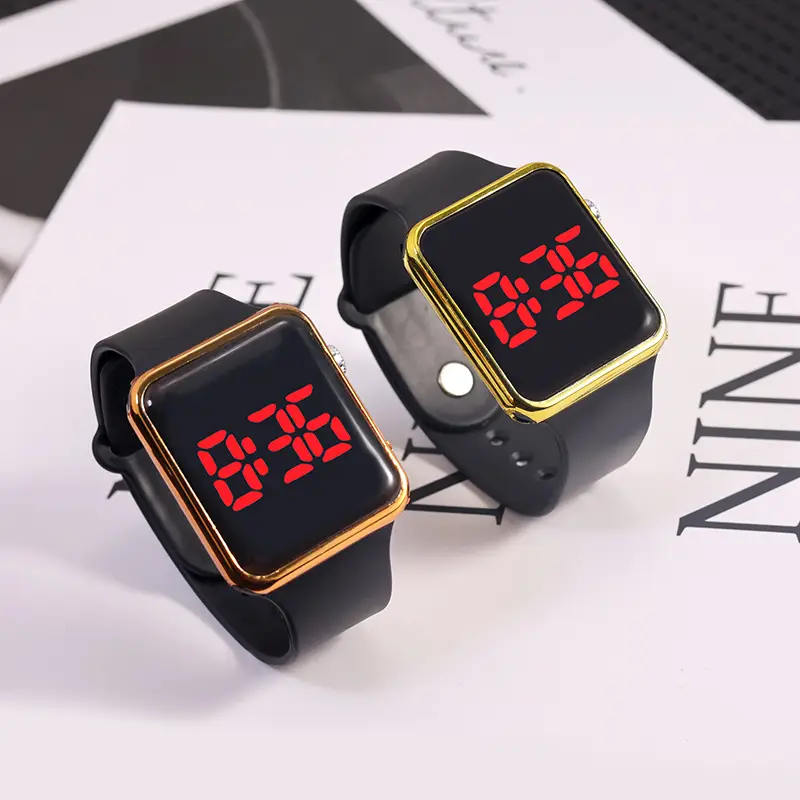 Square Electronic Watch for Students with RGB Display — feature 11