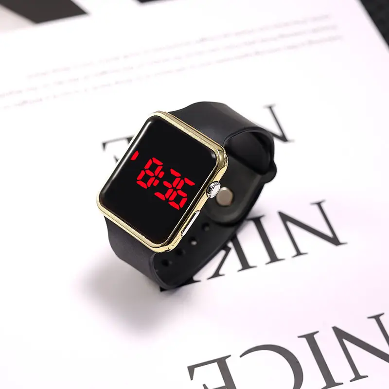 Square Electronic Watch for Students with RGB Display — feature 14