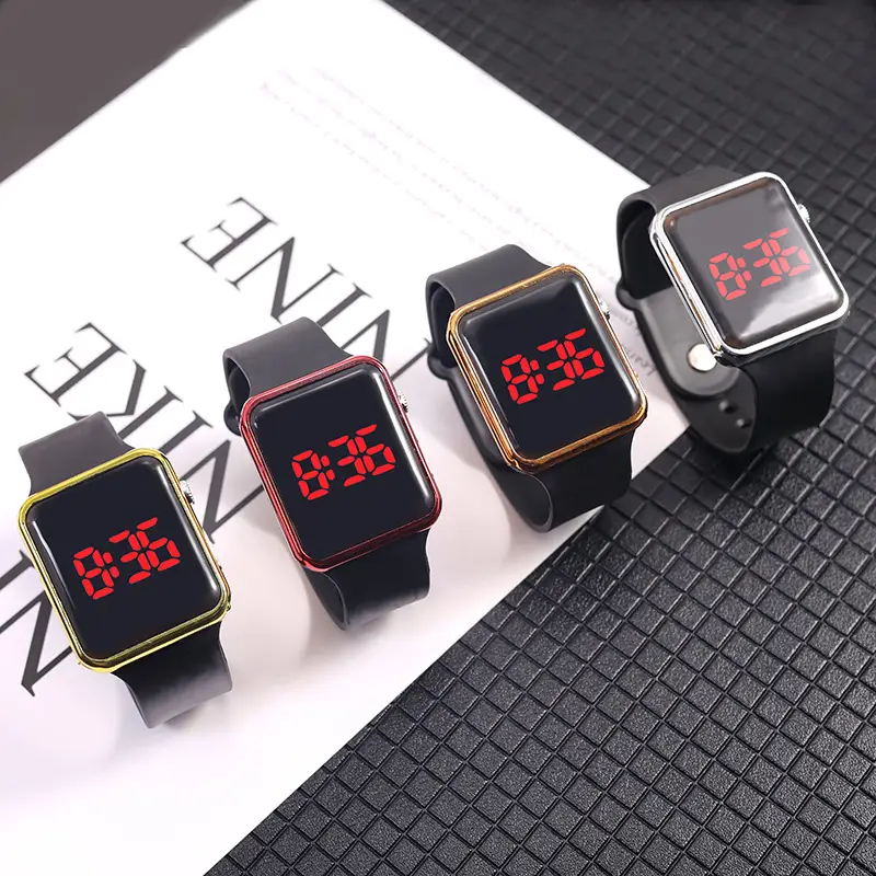 Square Electronic Watch for Students with RGB Display — feature 2