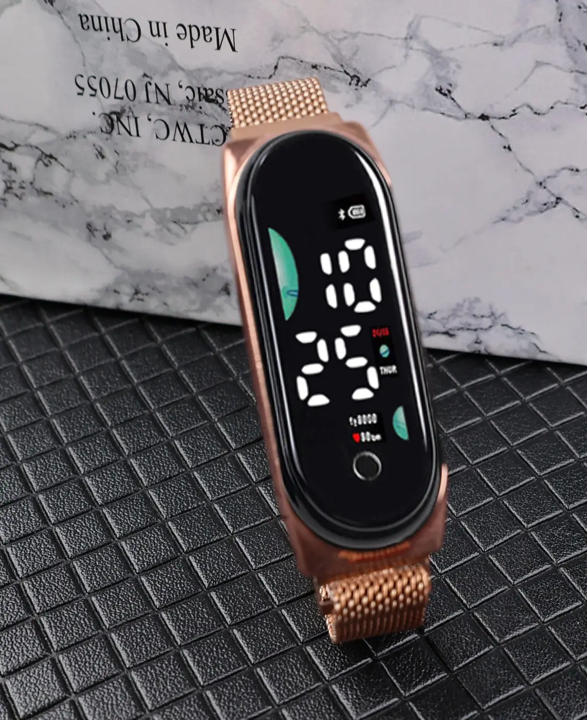 Magnetic Mesh Watch for Men Women Waterproof Luminous — feature 4