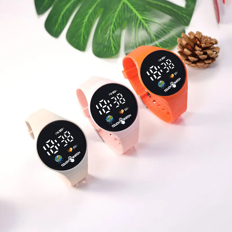 Touch Screen Couple Electronic Watch with Earth Design — feature 4