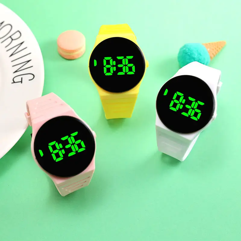Red Touch Screen Electronic Watch for Students — feature 6