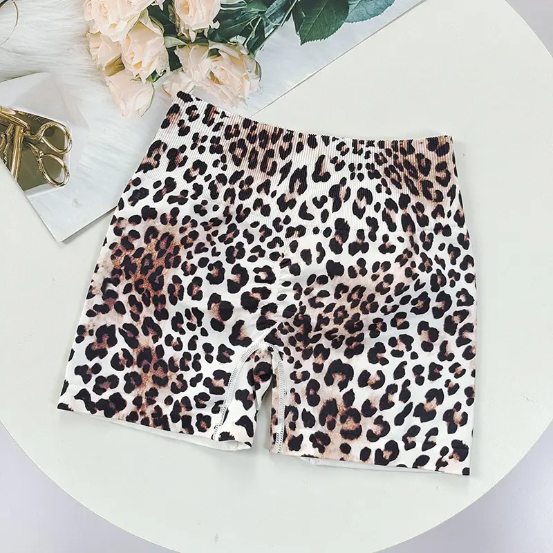 Fitness Suit with Thin Straps and Beautiful Back for Women Running Yoga Sports Bra Peach Butt Lift Leopard Print Three-Point Shorts