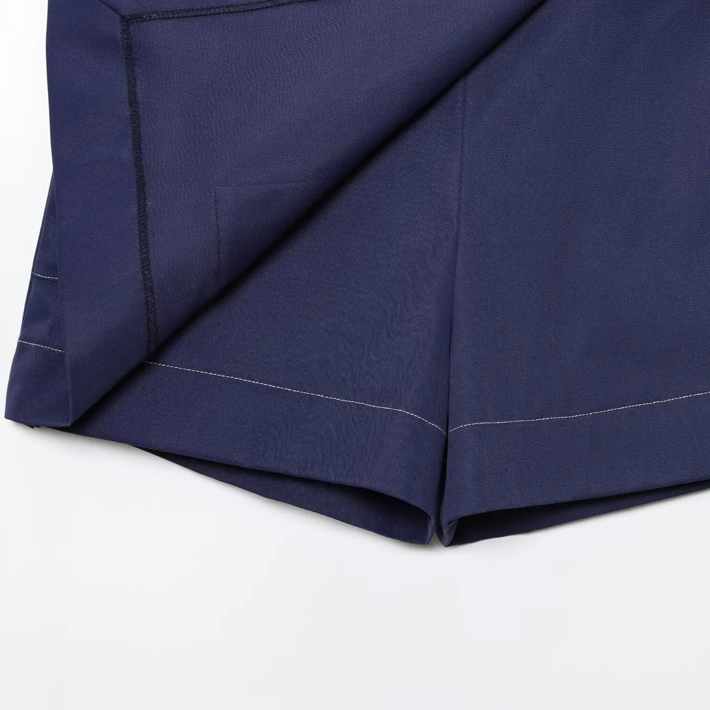 Men Navy Blue Belted Slimming Shorts High Waist - Image 2