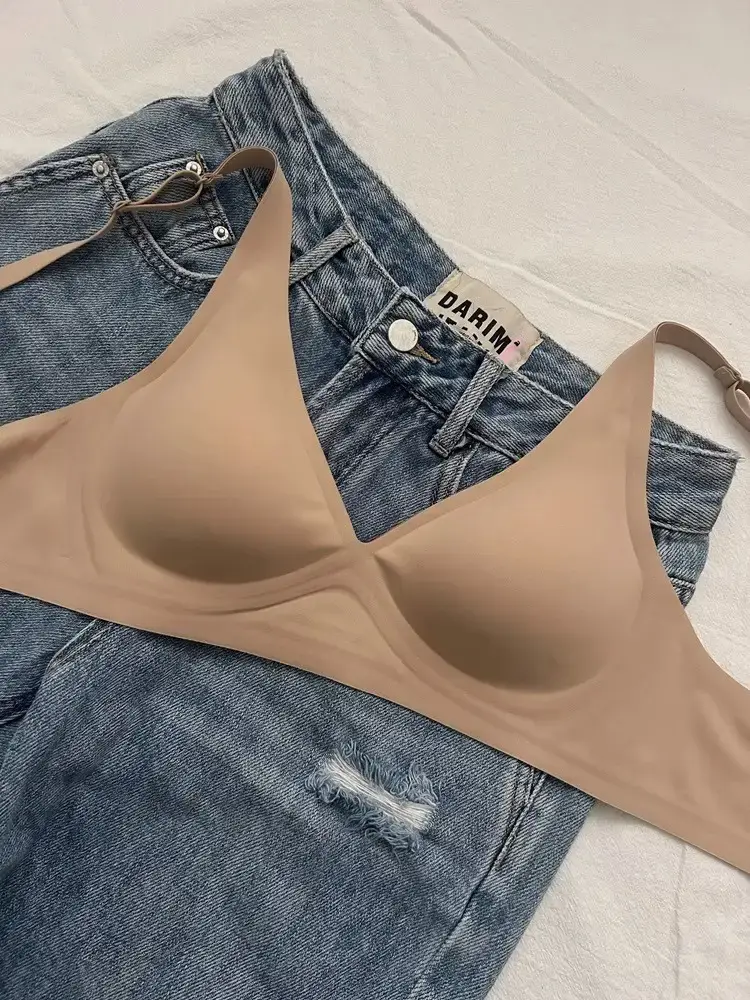 Plaid Seamless Intimates for Women with Deep V Sexy No Rims Small Breast Push-Up Adjustable Soft Support Jelly Bra — feature 2