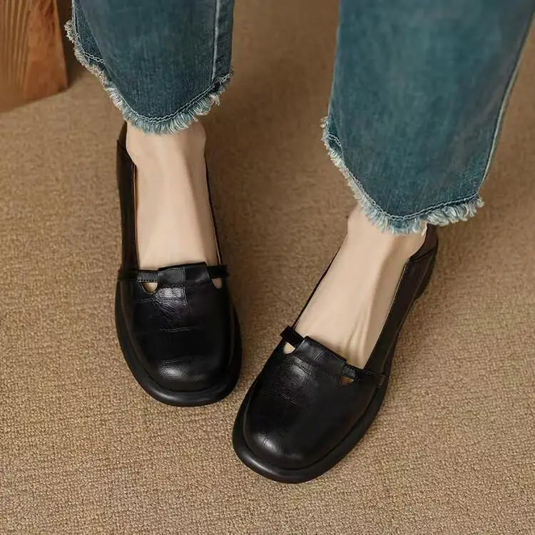 2025 New Commuter Women's Shoes Round Toe Shallow Mouth Retro Thick-Soled Slip-On Shoes French Mary Jane Small Leather Shoes — feature 9