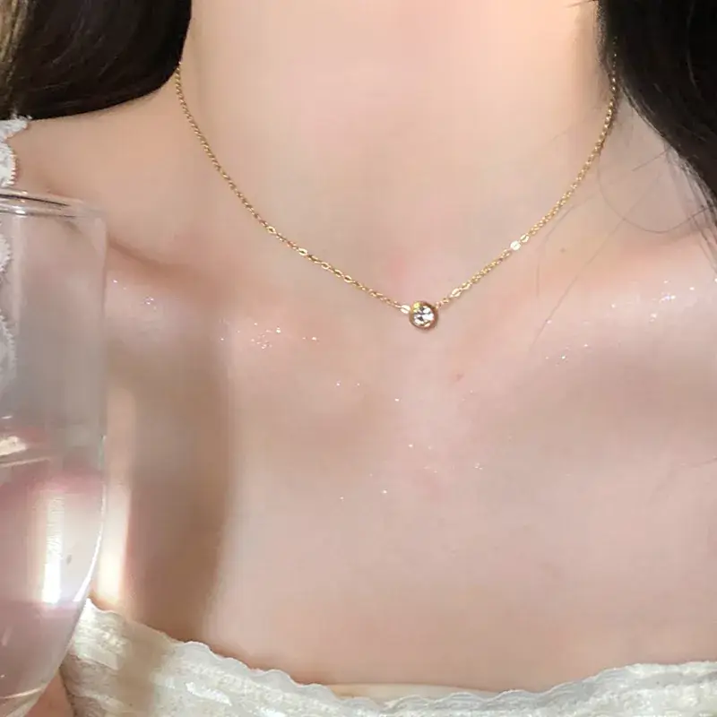 Single Diamond Zircon Necklace for Women - Image 4