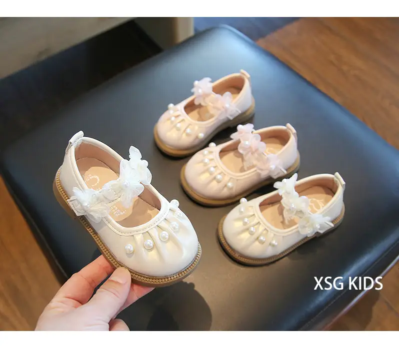 Girls' Small Pearl Bow Flat Shoes — feature 11