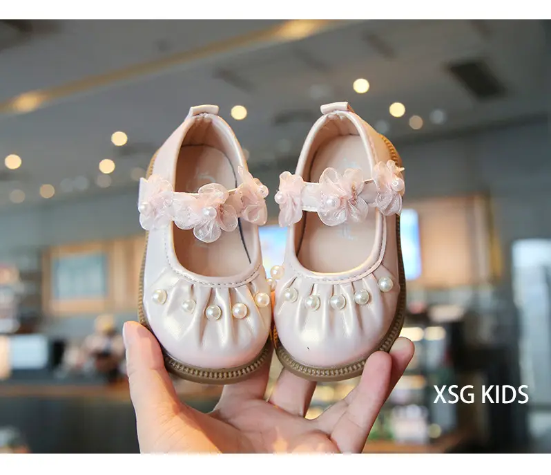 Girls' Small Pearl Bow Flat Shoes — feature 12