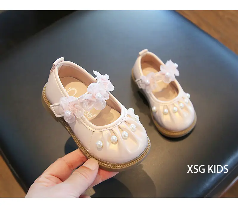 Girls' Small Pearl Bow Flat Shoes — feature 14