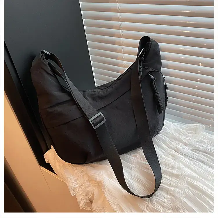 Lightweight Cloth Shoulder Bag for Women 2025 New Trend — feature 20