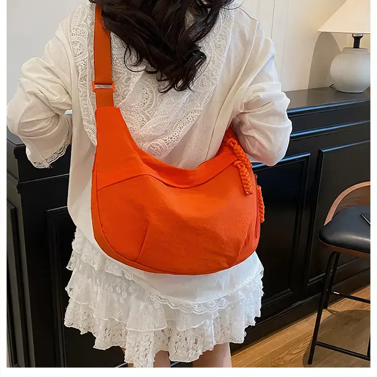 Lightweight Cloth Shoulder Bag for Women 2025 New Trend — feature 23