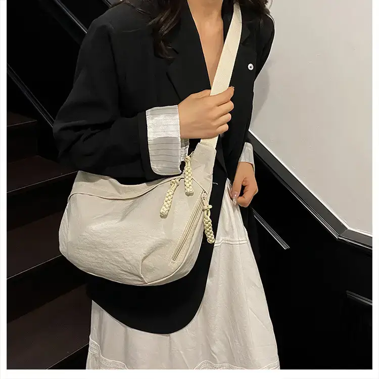 Lightweight Cloth Shoulder Bag for Women 2025 New Trend — feature 27