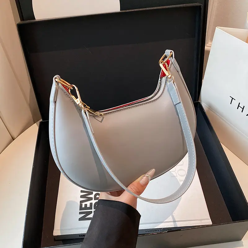Korean Style Shoulder Bag for Women Light Grey Gold Handle - Image 4