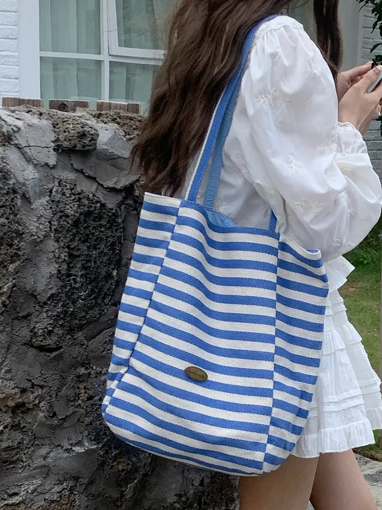 Red Striped Canvas Tote Bag for Women Large Capacity — feature 16