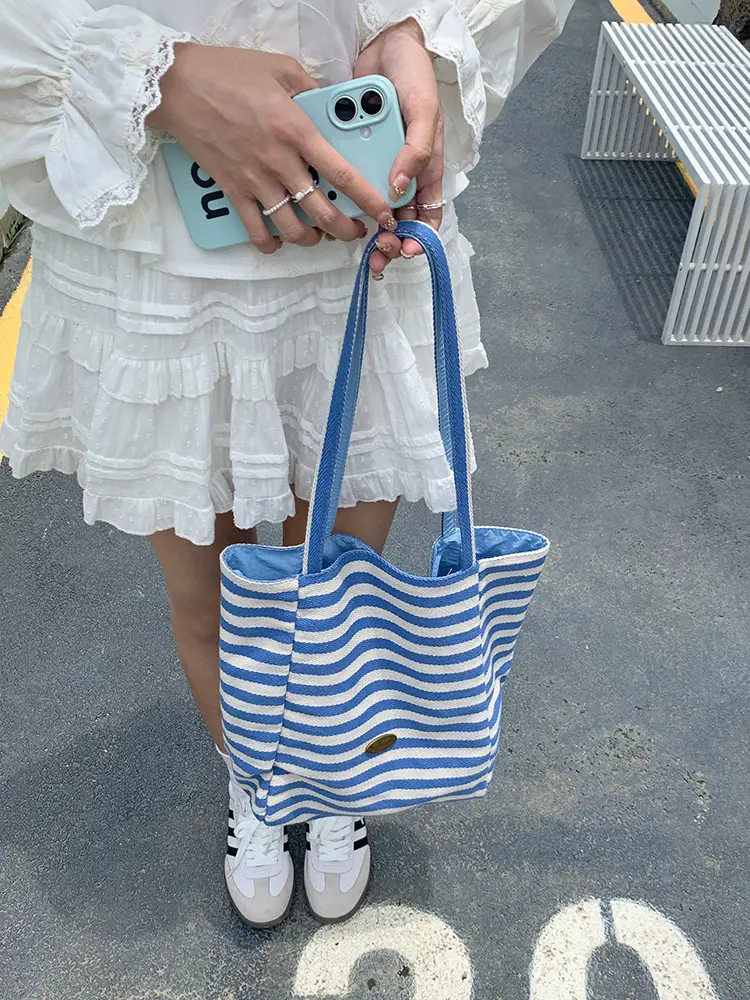 Red Striped Canvas Tote Bag for Women Large Capacity — feature 18