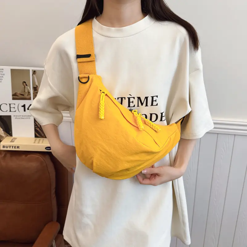 2025 Green Canvas Shoulder Bag for Women - Image 12