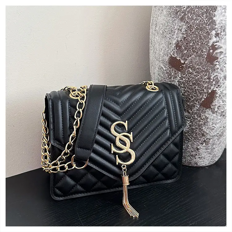 White Quilted SSS Chain Shoulder Bag for Women — feature 25