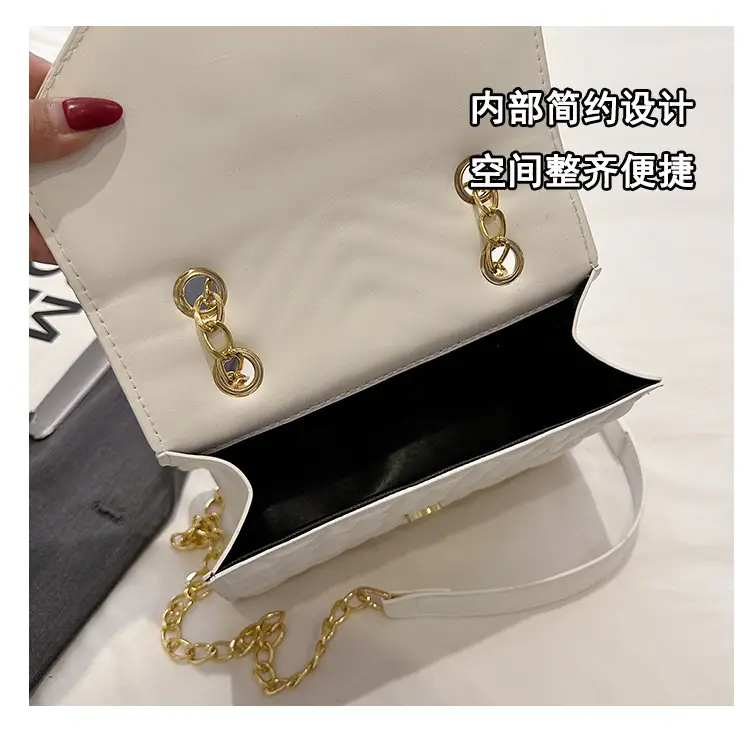 White Quilted SSS Chain Shoulder Bag for Women — feature 9