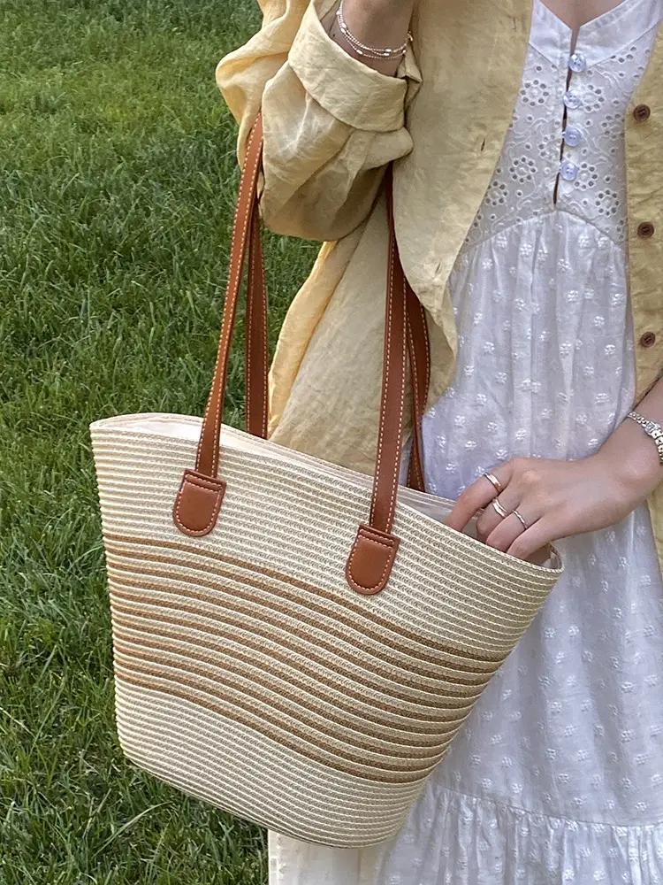 Women's Straw Crossbody Bag with Leather Handles