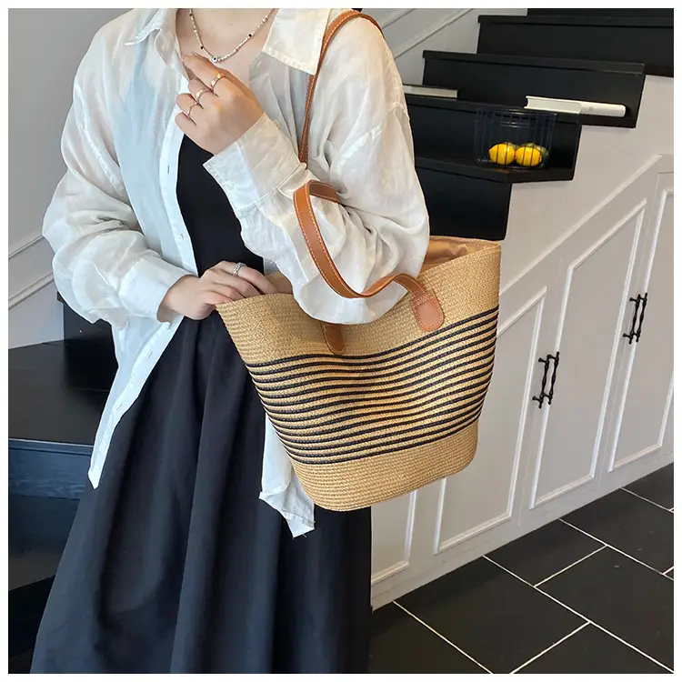 Women's Straw Crossbody Bag with Leather Handles — feature 14