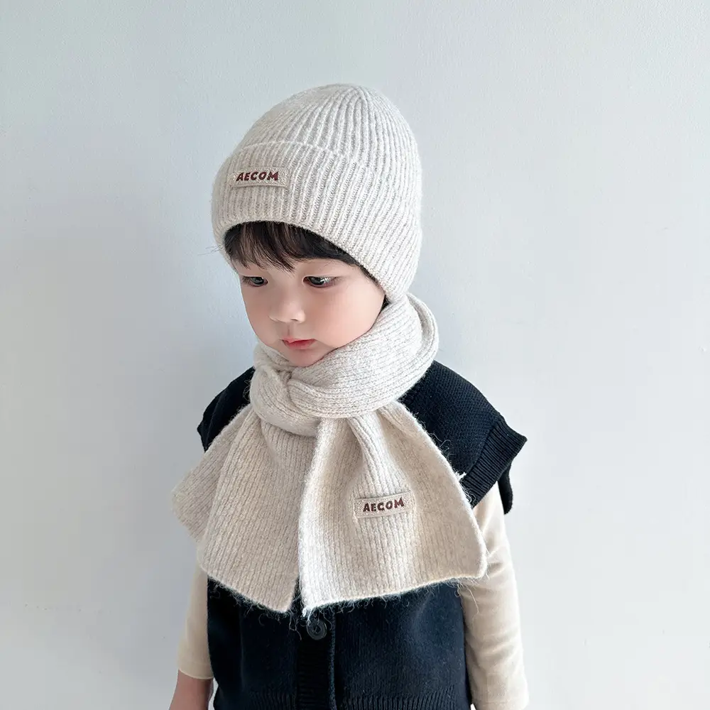 Children's Hat and Scarf Set for Older Kidsren in Autumn and Winter Windproof and Warm Baby Woolen Hat for Boys and Girls Ear Protection Hat